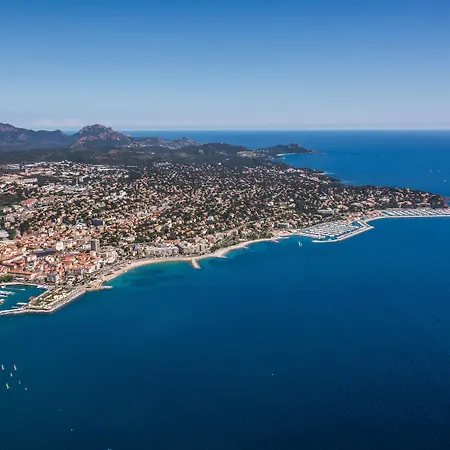 Western La Marina 4*
