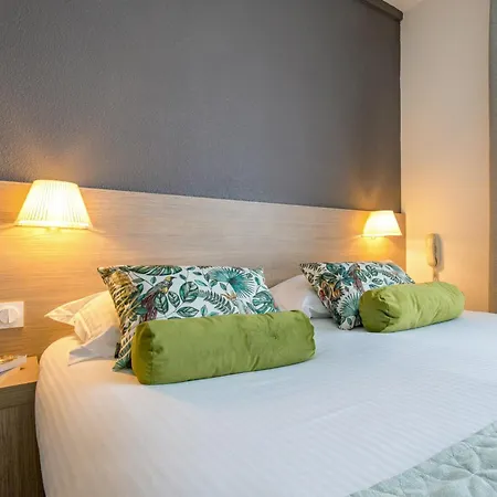 Western La Marina Сен-Рафаэль