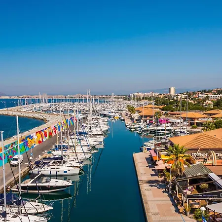 Отель Western La Marina 4*