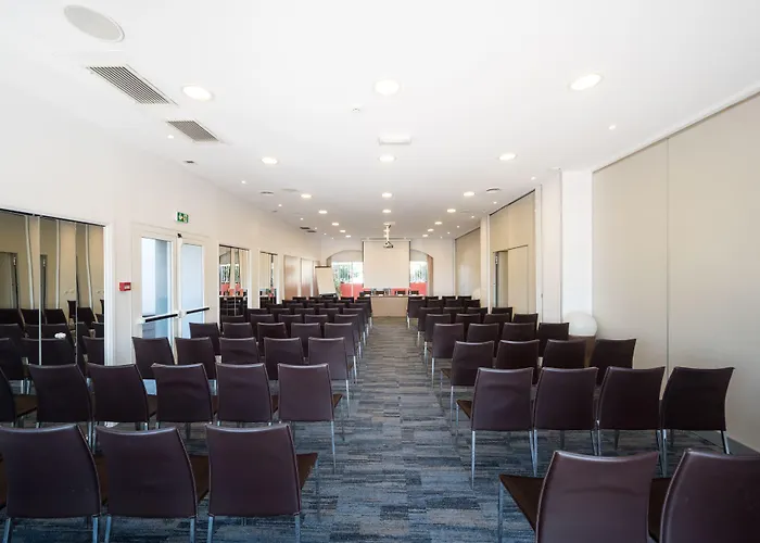 Western La Marina 4*