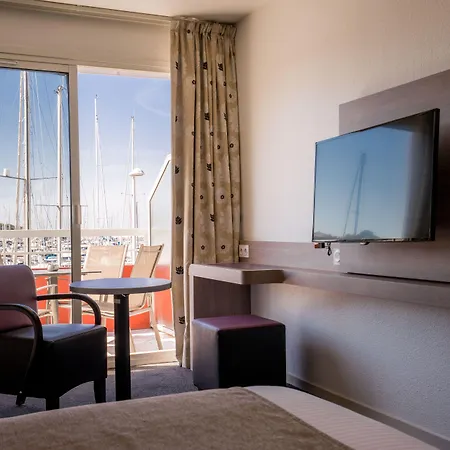 Готель Western La Marina