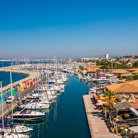 Western La Marina ホテル 4*