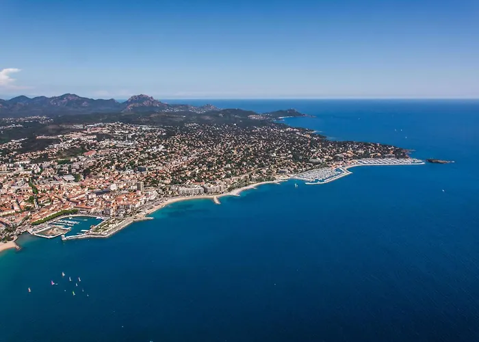 Western La Marina 4*