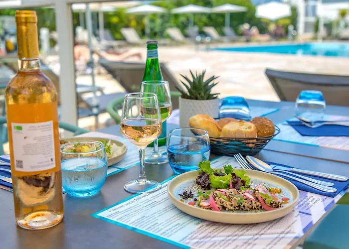 Western La Marina فندق