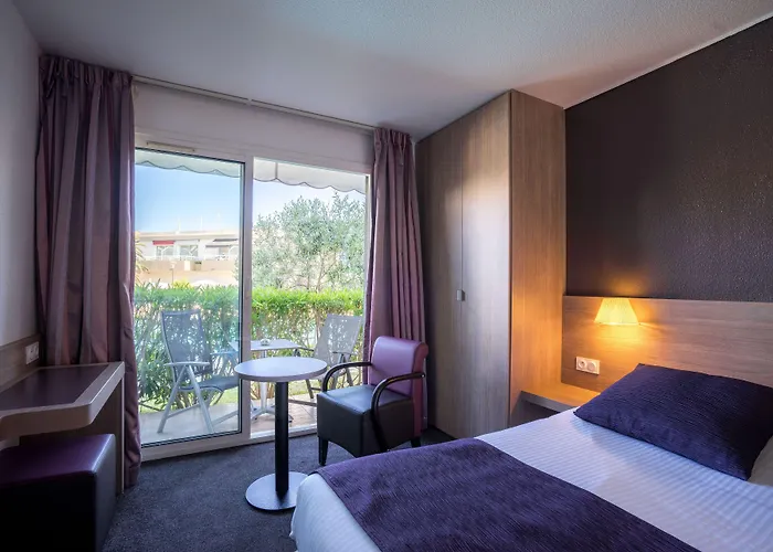 Western La Marina فندق