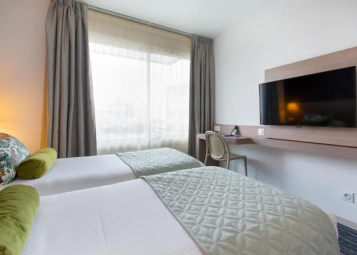 Western La Marina Hotel 4*